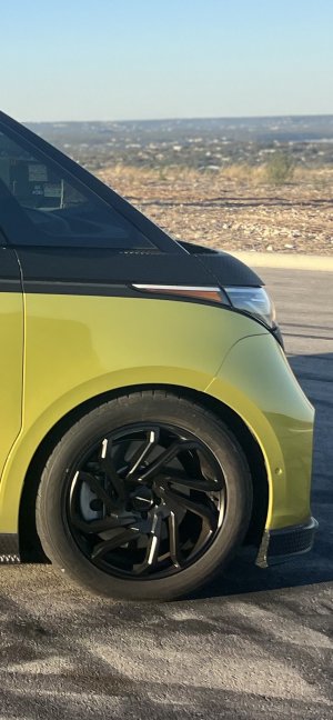 Volkswagen ID. Buzz Custom Wheels - set of 4 - Irmscher - Hydra-Star - Black Design - 20"
